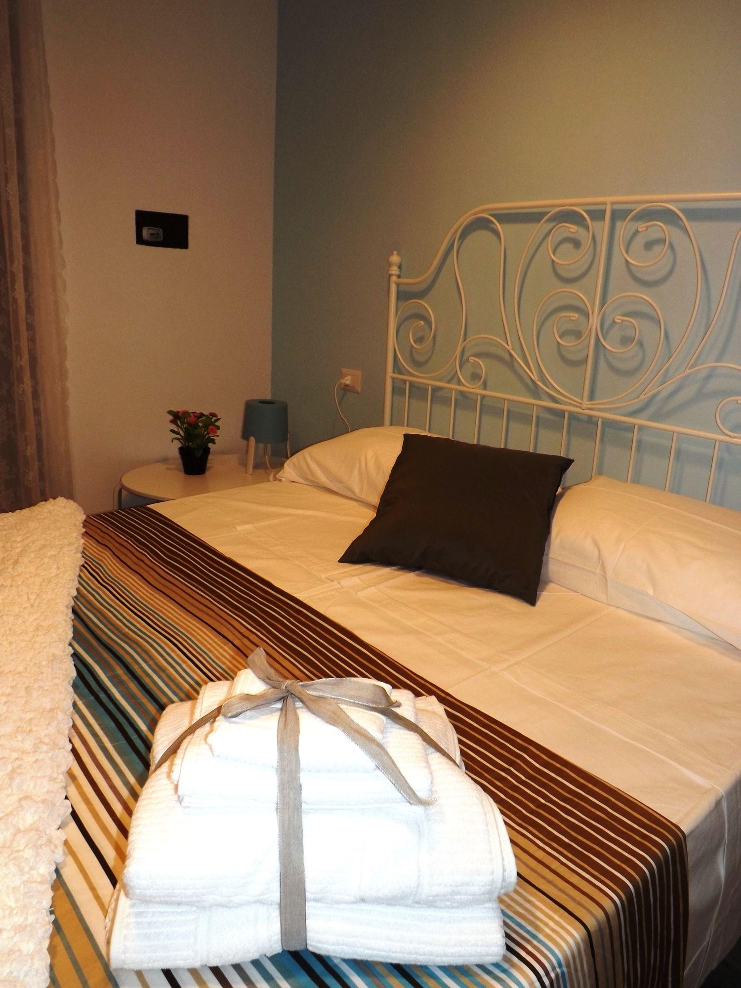 Domus Alma Bed & Breakfast Naples Luaran gambar